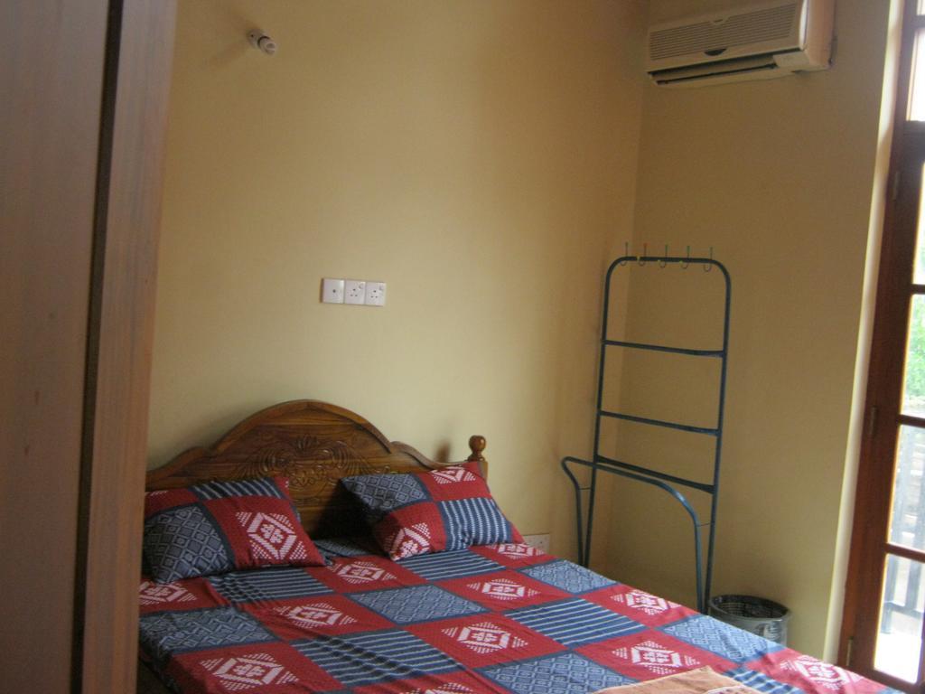 Aurora - Negombo Budget Hostel Chambre photo