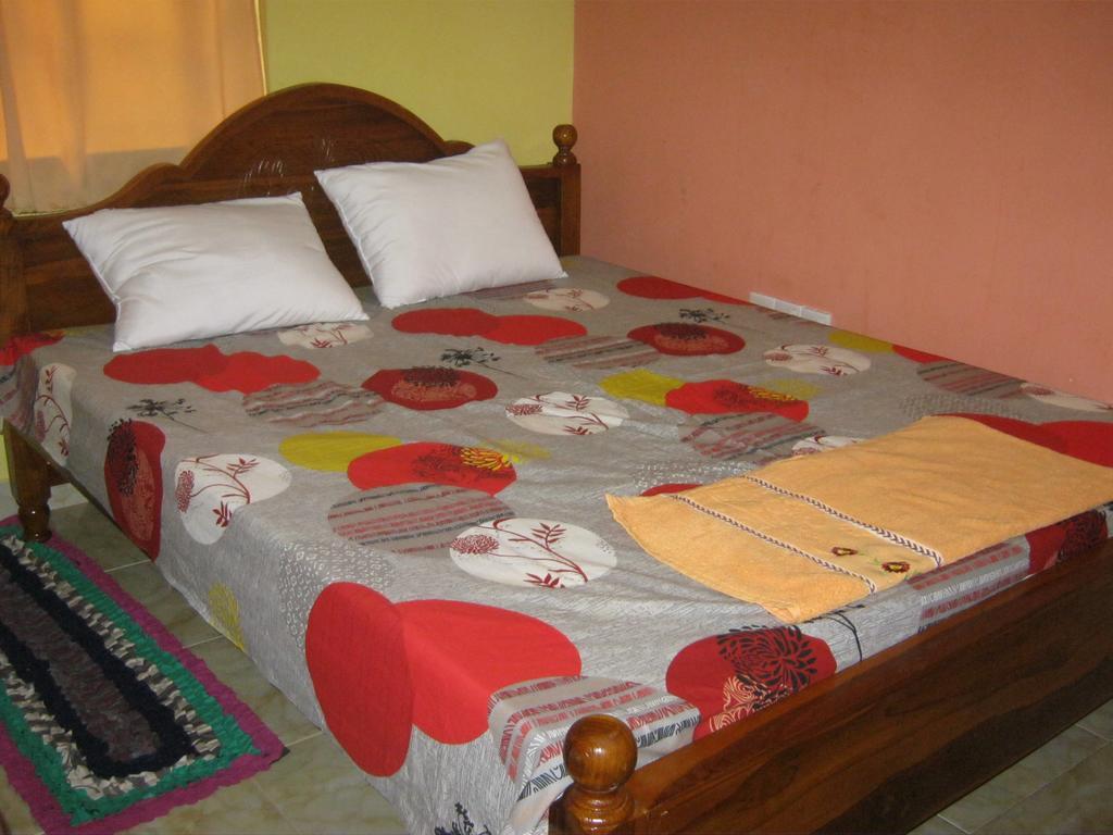 Aurora - Negombo Budget Hostel Chambre photo